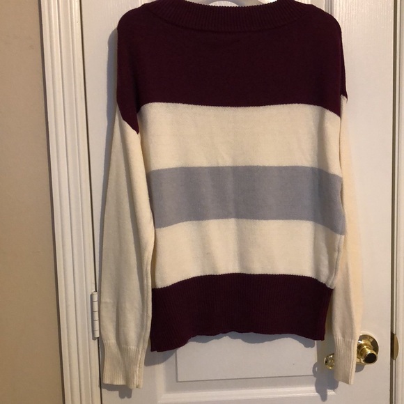 NWT LUCKY BRAND pull over Sweater Size small. - Picture 3 of 4